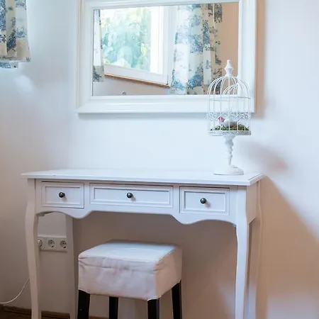 Zsolt Apartment